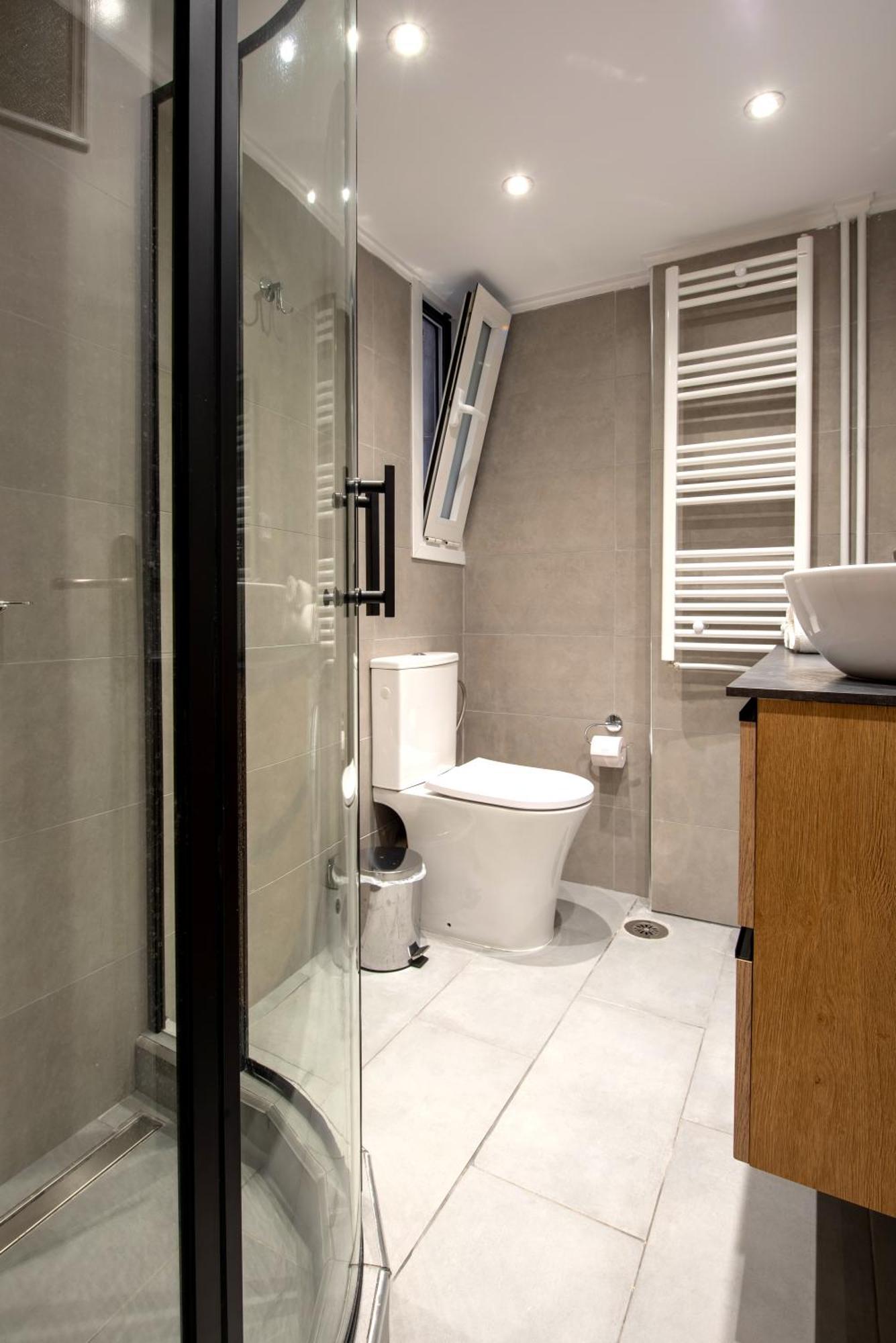 Spacious And Modern One Bedroom Apartment Athens Ngoại thất bức ảnh